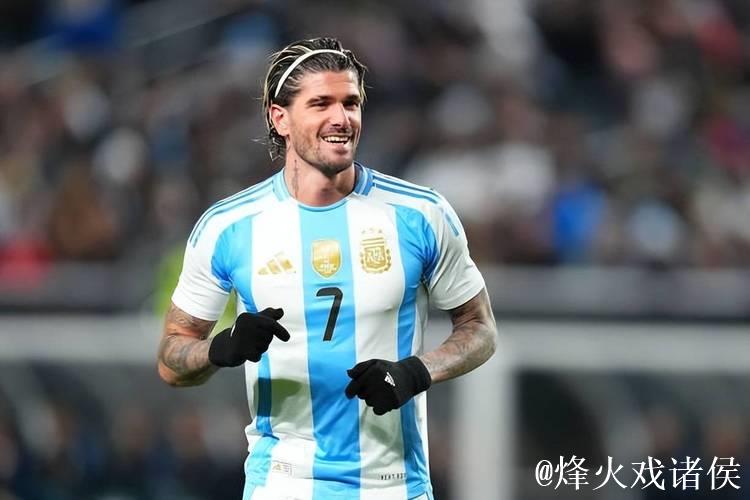 印度特伦甘纳邦部长因两脚传球“难为”德保罗和梅西爆红网络 印度特伦甘纳邦部长因两脚传球“难为”德保罗和梅西爆红网络