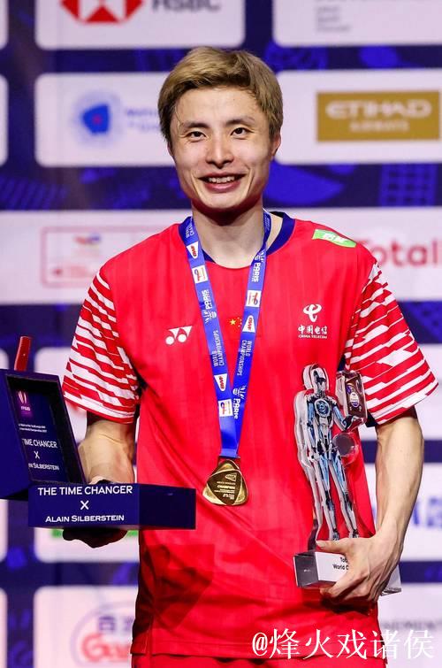 石宇奇获评世界羽联年度男单最佳运动员